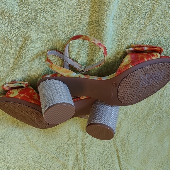 Alex Marie Orange and Yellow Bow Cottage Sandals Woven Circular Heel SZ 8.5 - Picture 5 of 7
